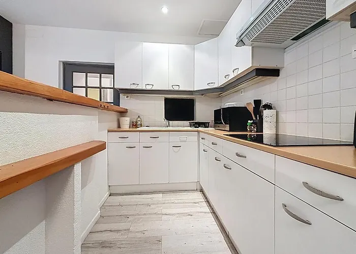 Le Garibaldi - Proche Du Centre - Wi-fi * Нарбонна